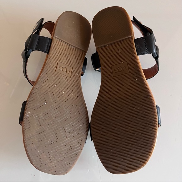 UGG | Black & tan Velcro ankle strap spring summer grandpa style flat sandal - Picture 9 of 16